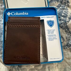 Columbia wallet